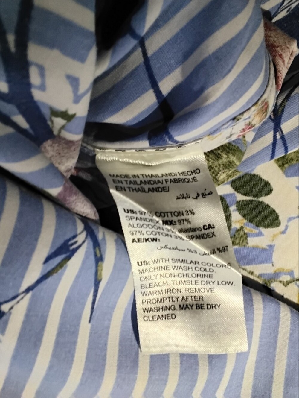 Chicos Button Down Non Iron Shirt Womens XXL Blue White Stripe Beige Red Floral - Picture 8 of 10